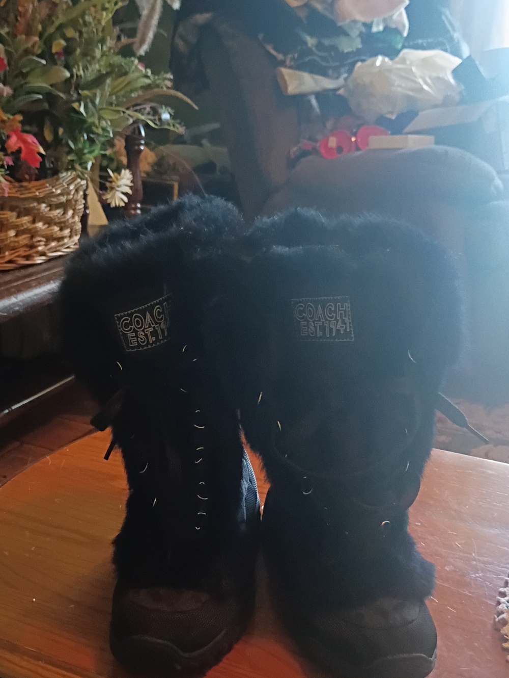 Coach Jenni Style(Q522) Rabbit Fur Trimmed Snowboots.